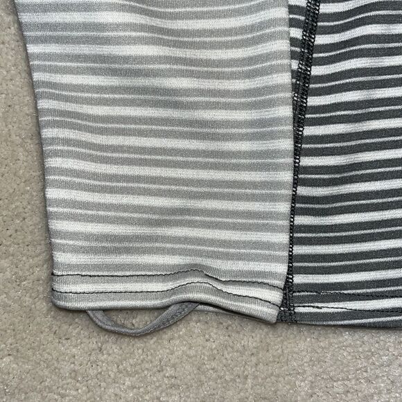 PATAGONIA 1/4 Zip Capilene 3 Crew Gray Striped Top - Picture 5 of 6